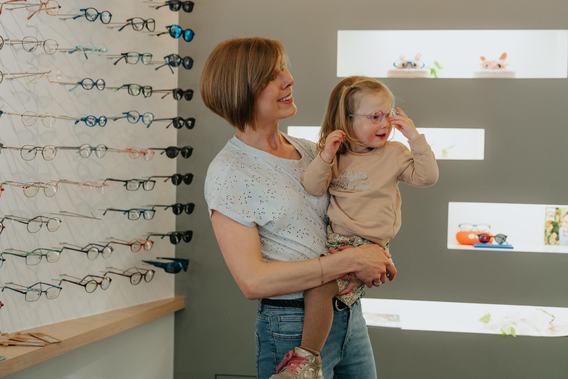 Derde generatie in de optiek en hoorapparaten